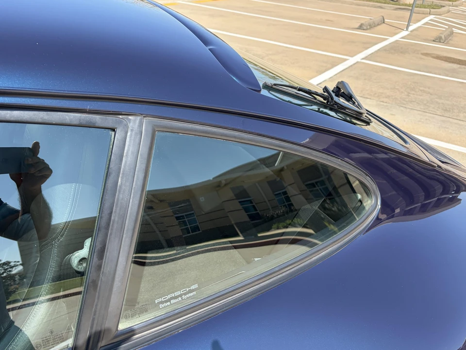 1997 Porsche 993 Carrera 4S - Image 24 of 31