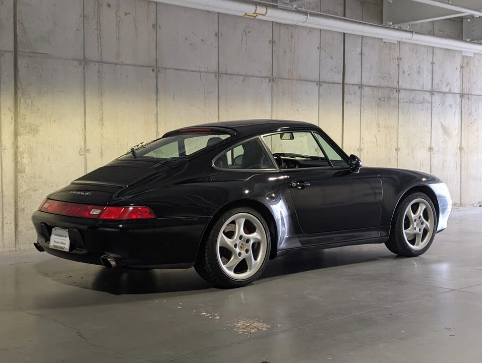 1997 Porsche 993 Carrera 4S - Image 9 of 31