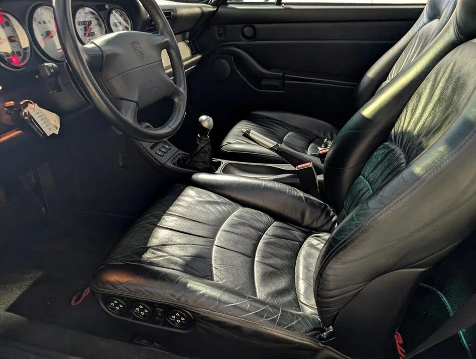 1997 Porsche 993 Carrera 4S - Image 4 of 31