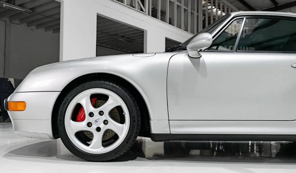 1997 Porsche 993 Carrera 4S - Image 10 of 31