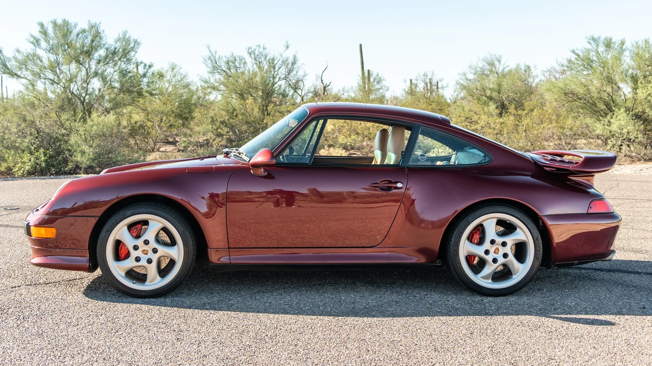 1997 Porsche 993 Carrera 4S - Image 8 of 31