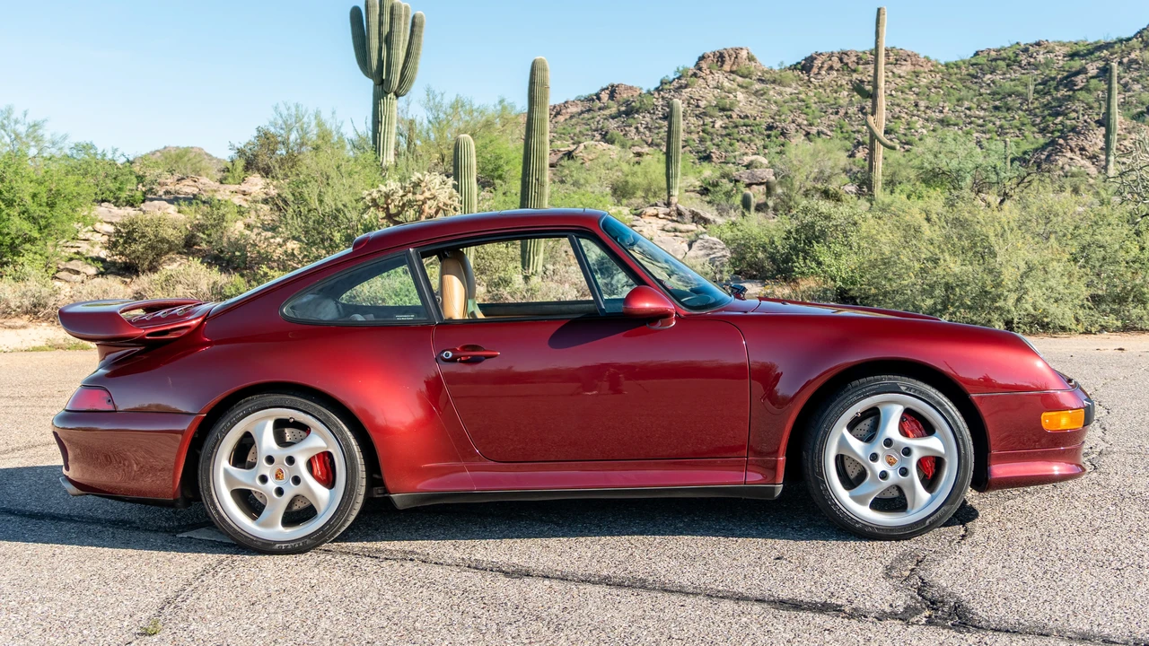 1997 Porsche 993 Carrera 4S - Image 4 of 31