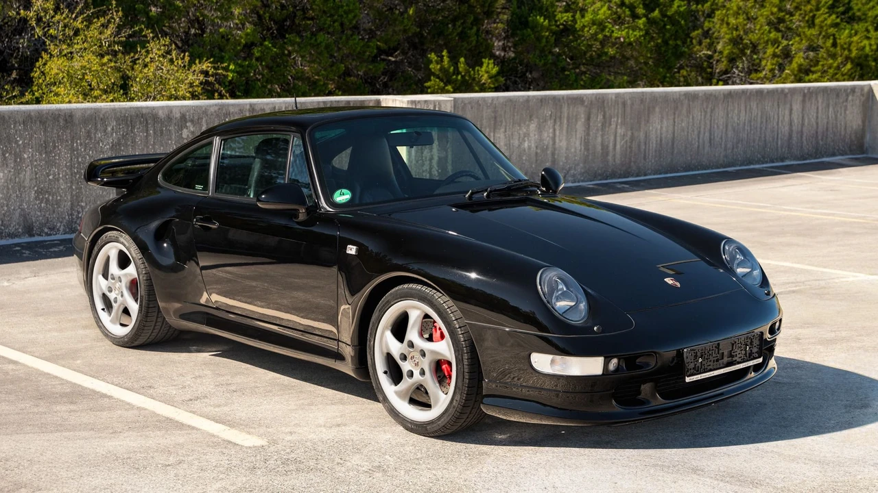1997 Porsche 993 Carrera 4S - Image 18 of 31