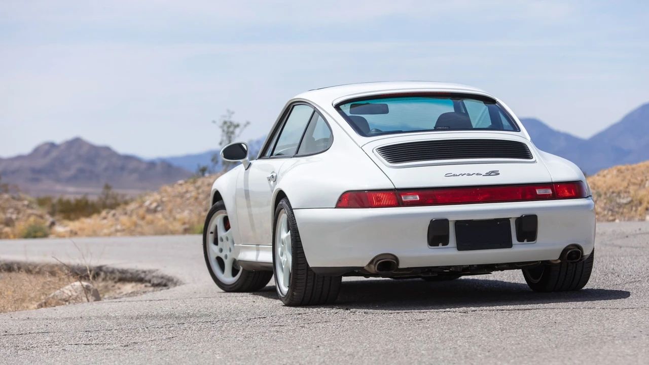 1997 Porsche 993 Carrera 4S - Image 19 of 31