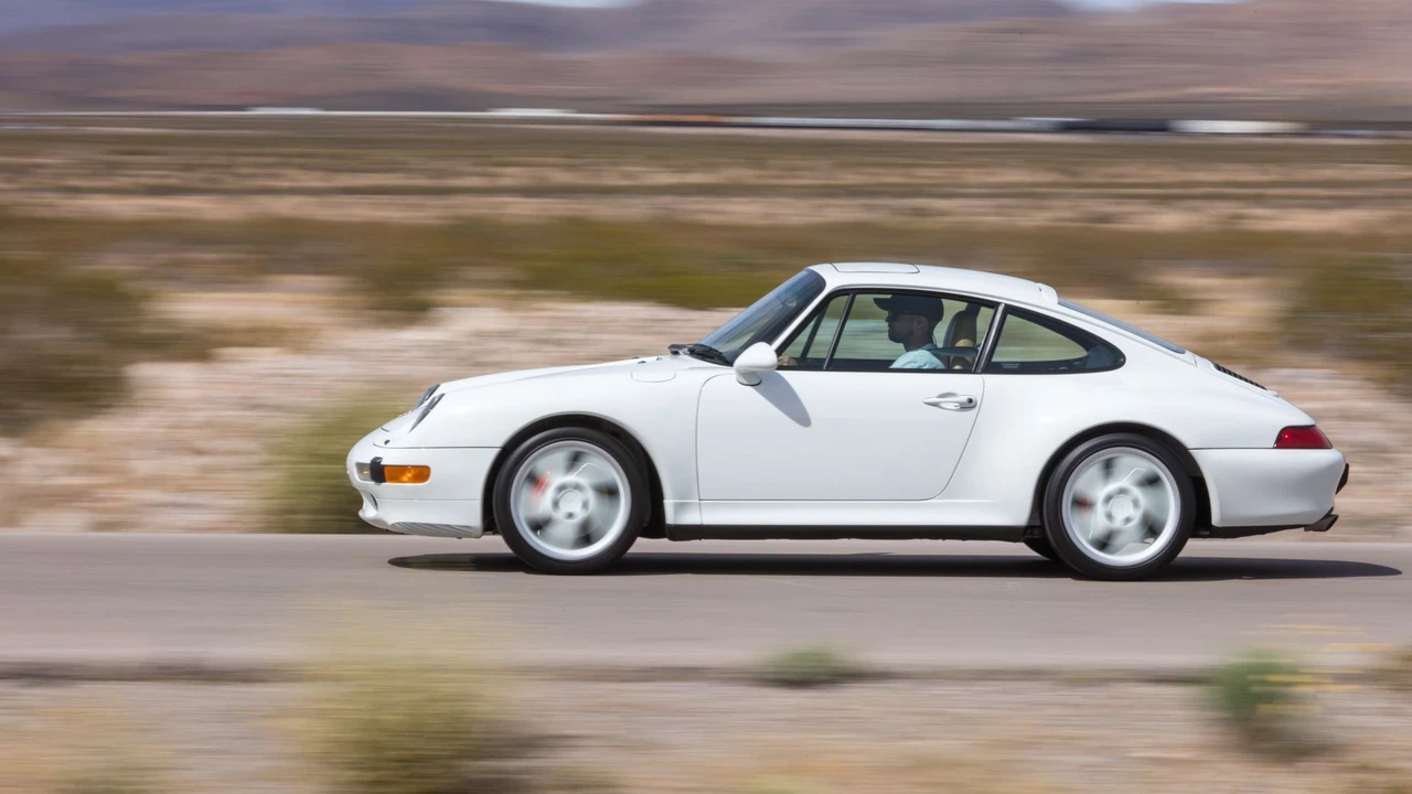 1997 Porsche 993 Carrera 4S - Image 28 of 31