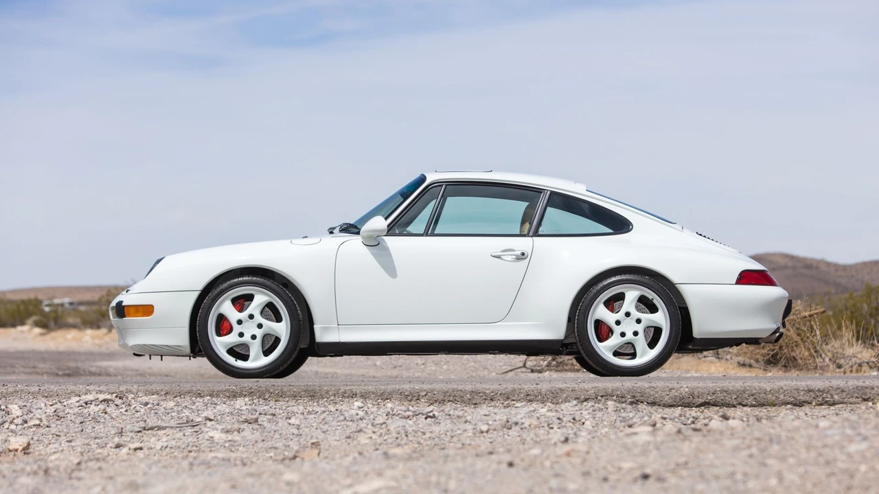 1997 Porsche 993 Carrera 4S - Image 17 of 31