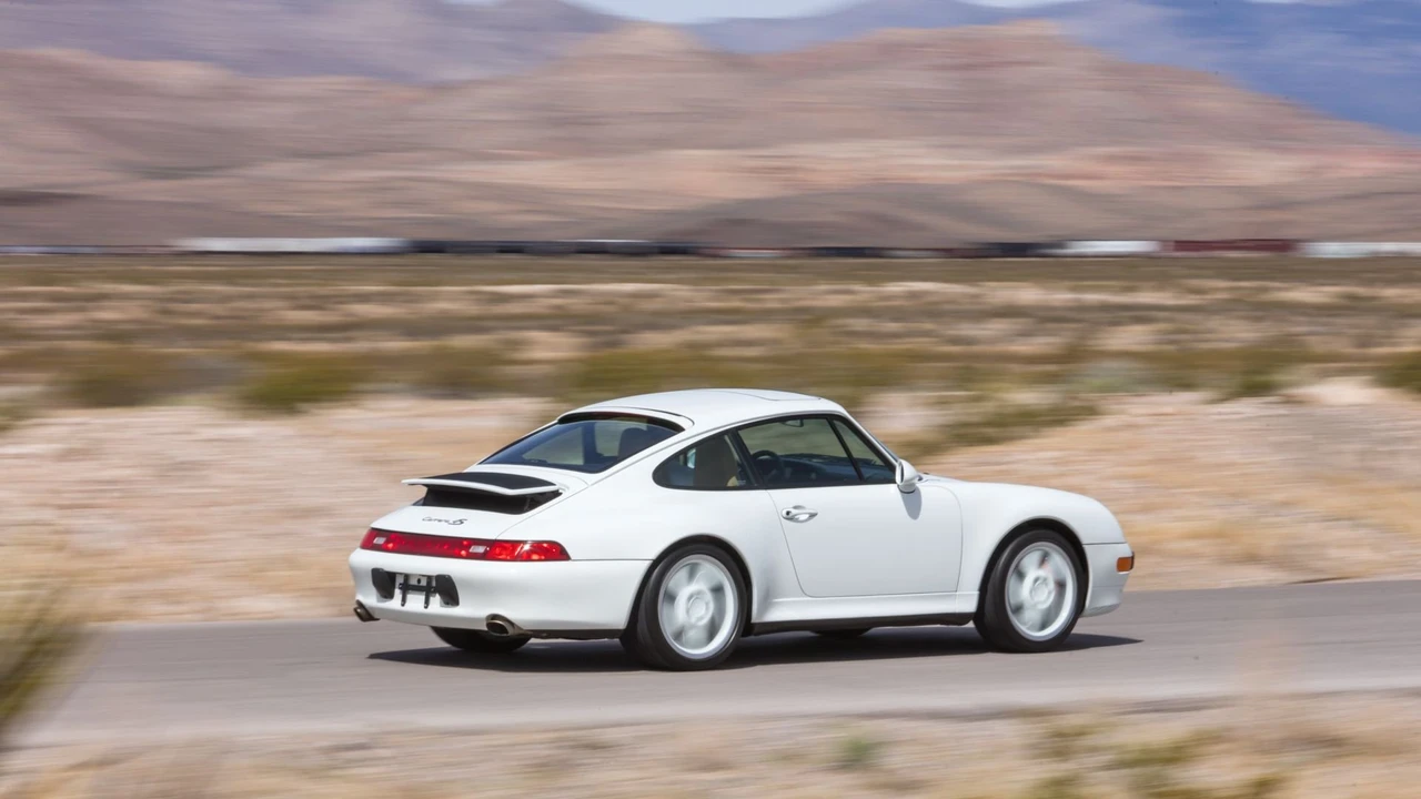 1997 Porsche 993 Carrera 4S - Image 25 of 31