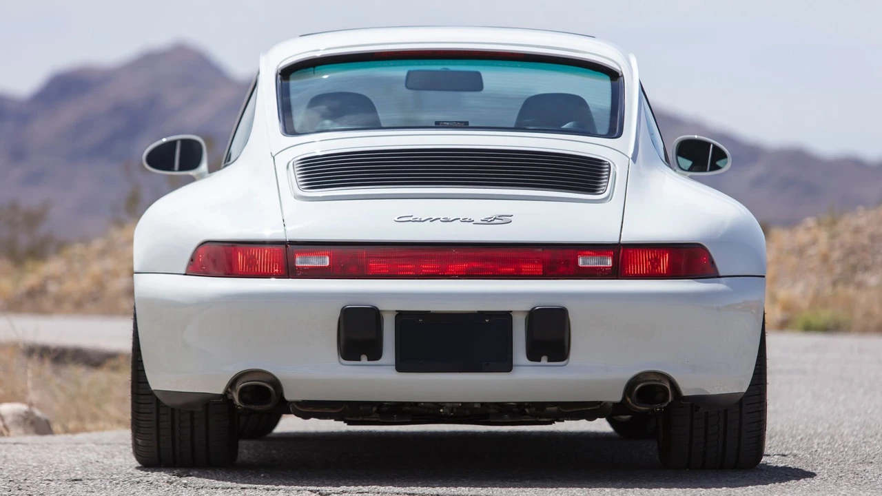 1997 Porsche 993 Carrera 4S - Image 23 of 31
