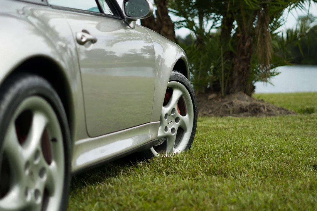 1997 Porsche 993 Carrera 4S - Image 25 of 31