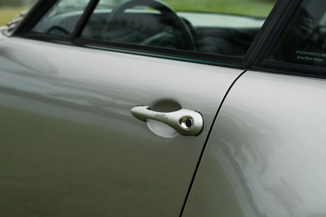 1997 Porsche 993 Carrera 4S - Image 27 of 31