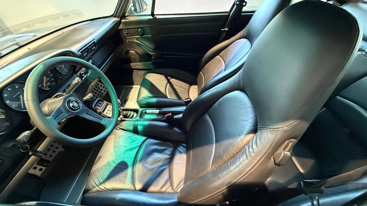1997 Porsche 993 Carrera 4S - Image 6 of 31