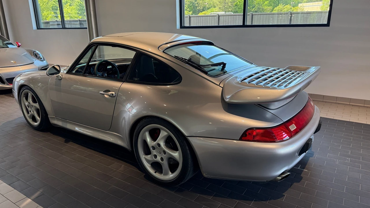 1997 Porsche 993 Carrera 4S - Image 7 of 31
