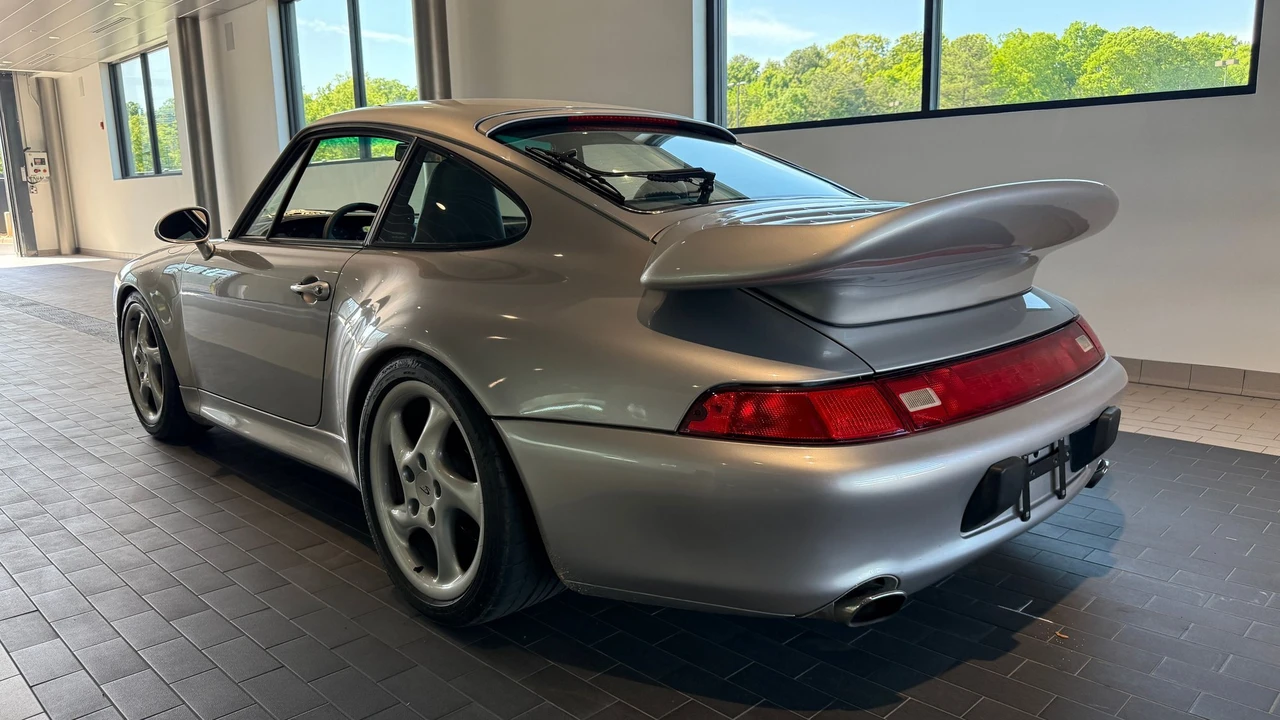 1997 Porsche 993 Carrera 4S - Image 20 of 31