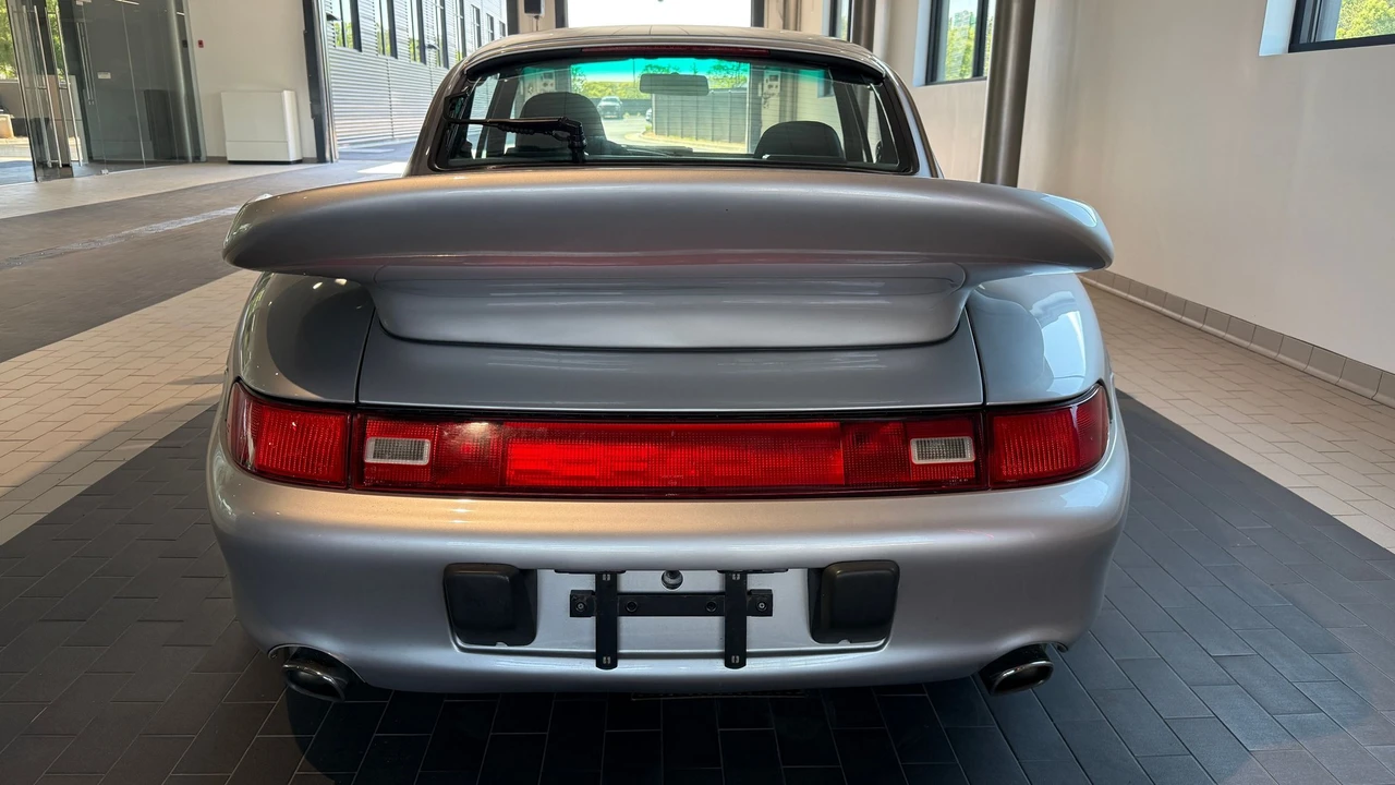 1997 Porsche 993 Carrera 4S - Image 21 of 31