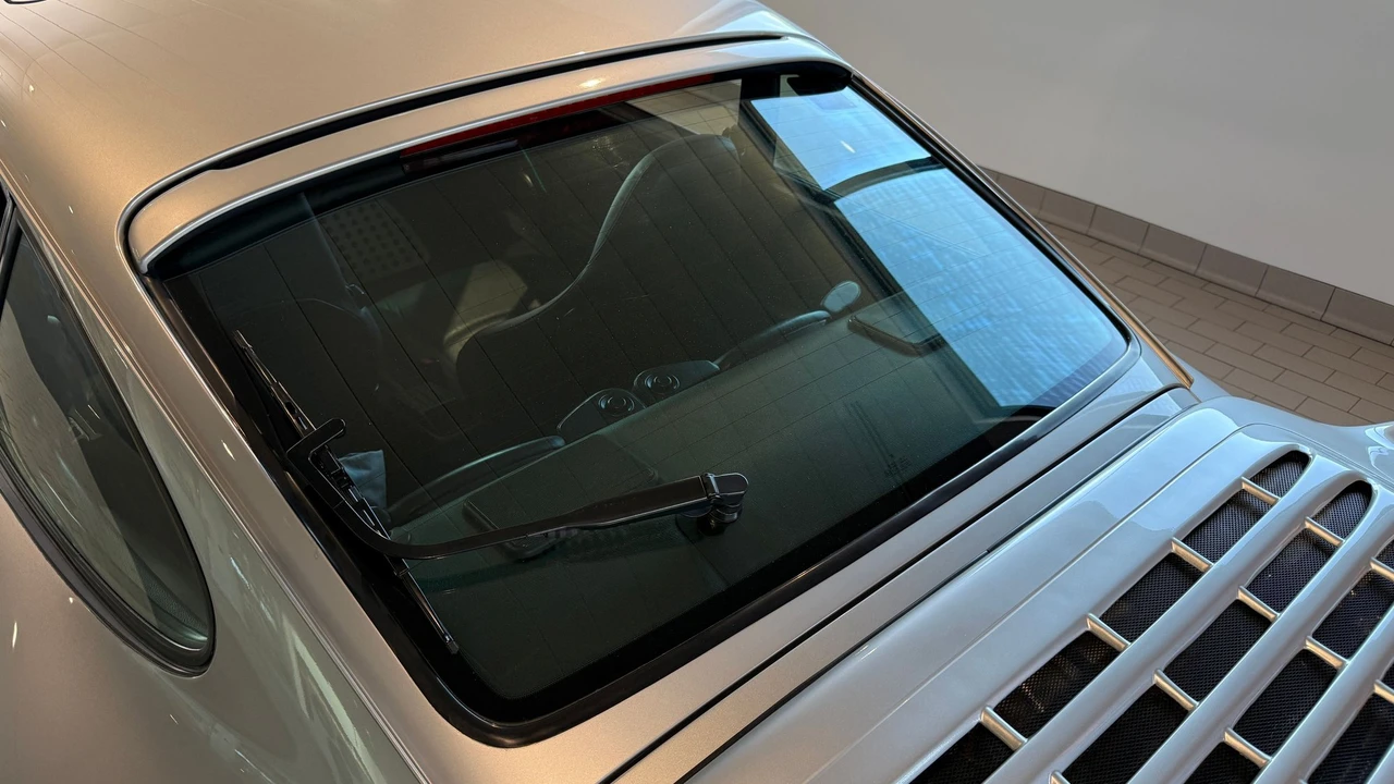 1997 Porsche 993 Carrera 4S - Image 23 of 31