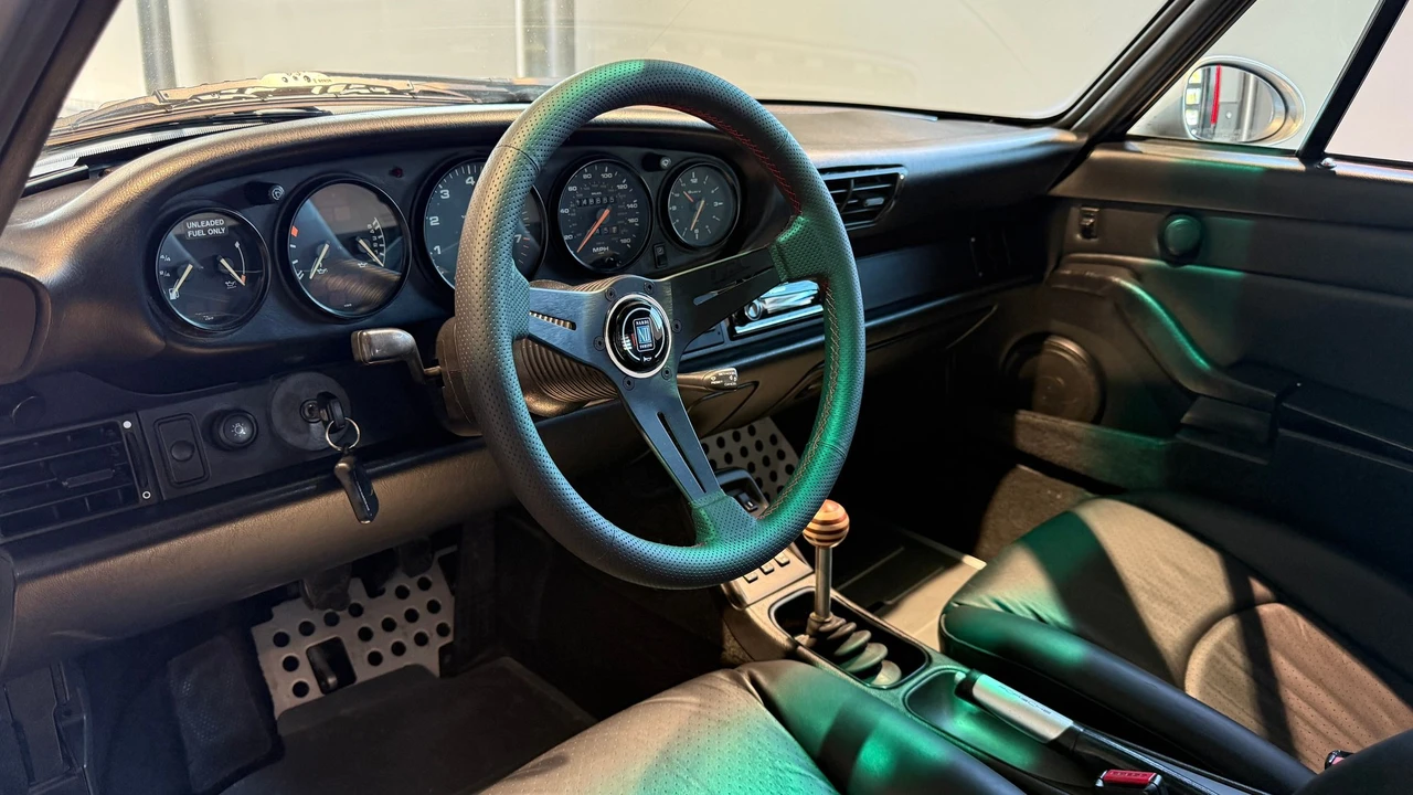 1997 Porsche 993 Carrera 4S - Image 27 of 31
