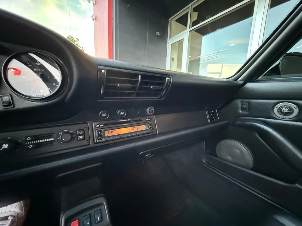 1997 Porsche 993 Carrera 4S - Image 26 of 29