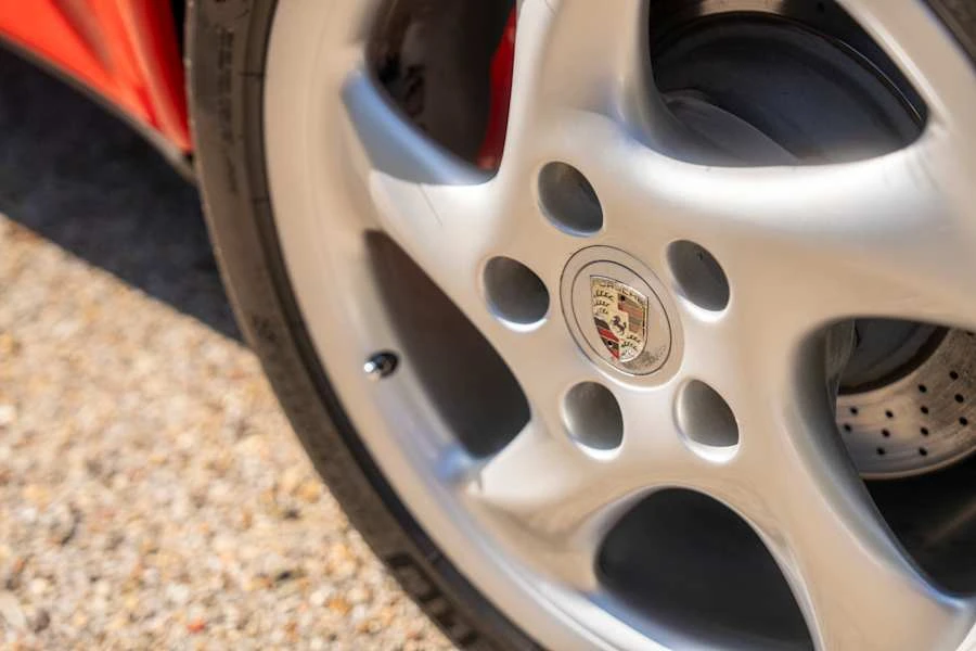 1997 Porsche 993 Carrera 4S - Image 12 of 31