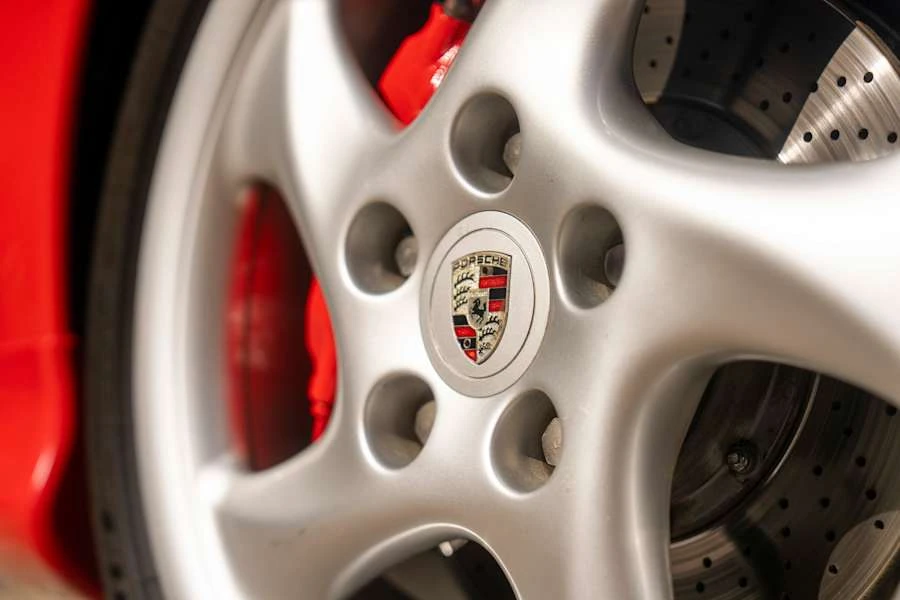 1997 Porsche 993 Carrera 4S - Image 9 of 31