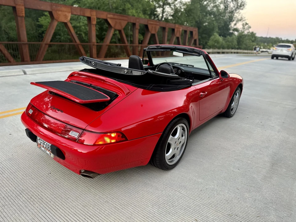 1997 Porsche 993 Carrera - Image 8 of 31