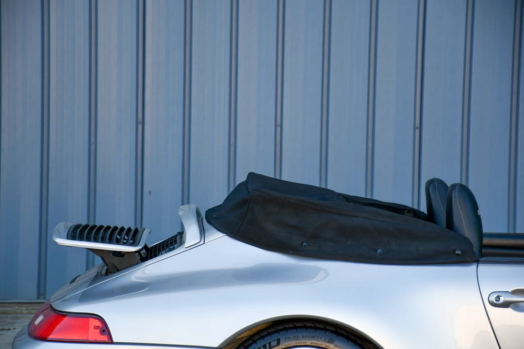 1997 Porsche 993 Carrera - Image 24 of 31