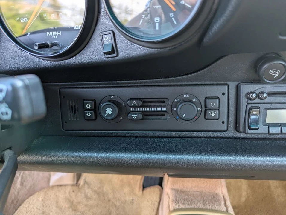 1997 Porsche 993 Carrera - Image 22 of 31