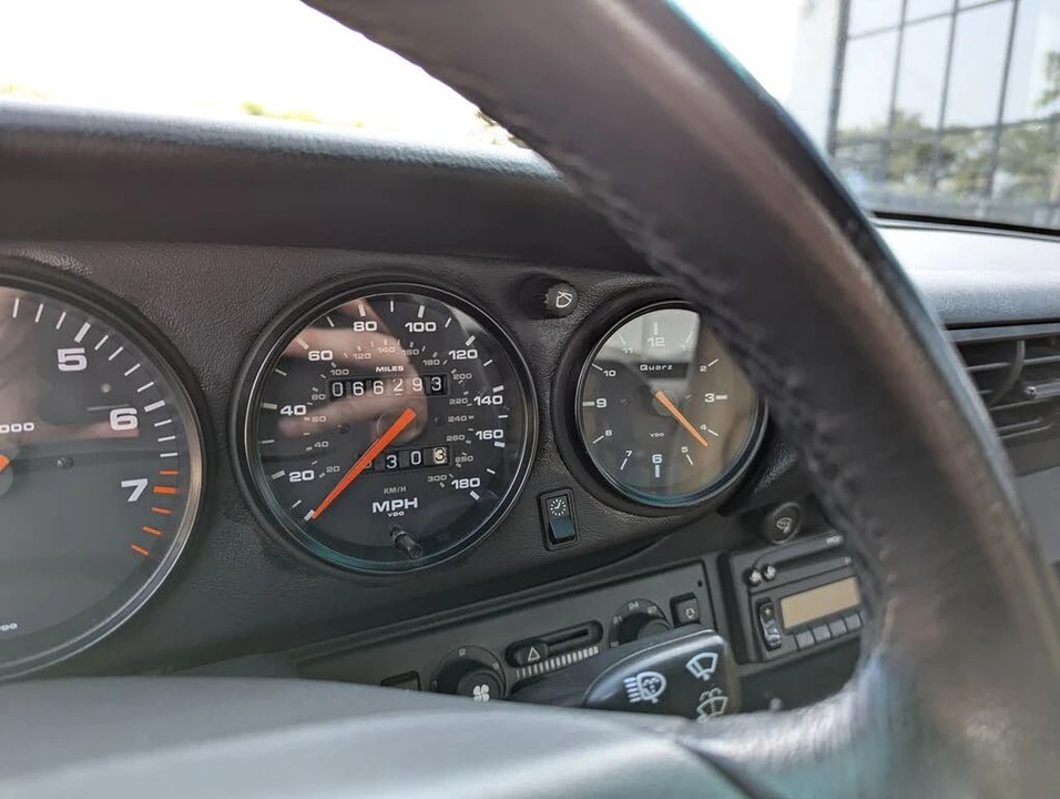 1997 Porsche 993 Carrera - Image 20 of 31