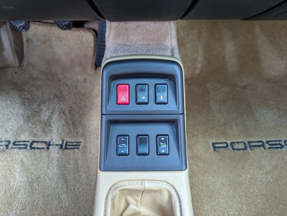 1997 Porsche 993 Carrera - Image 24 of 31