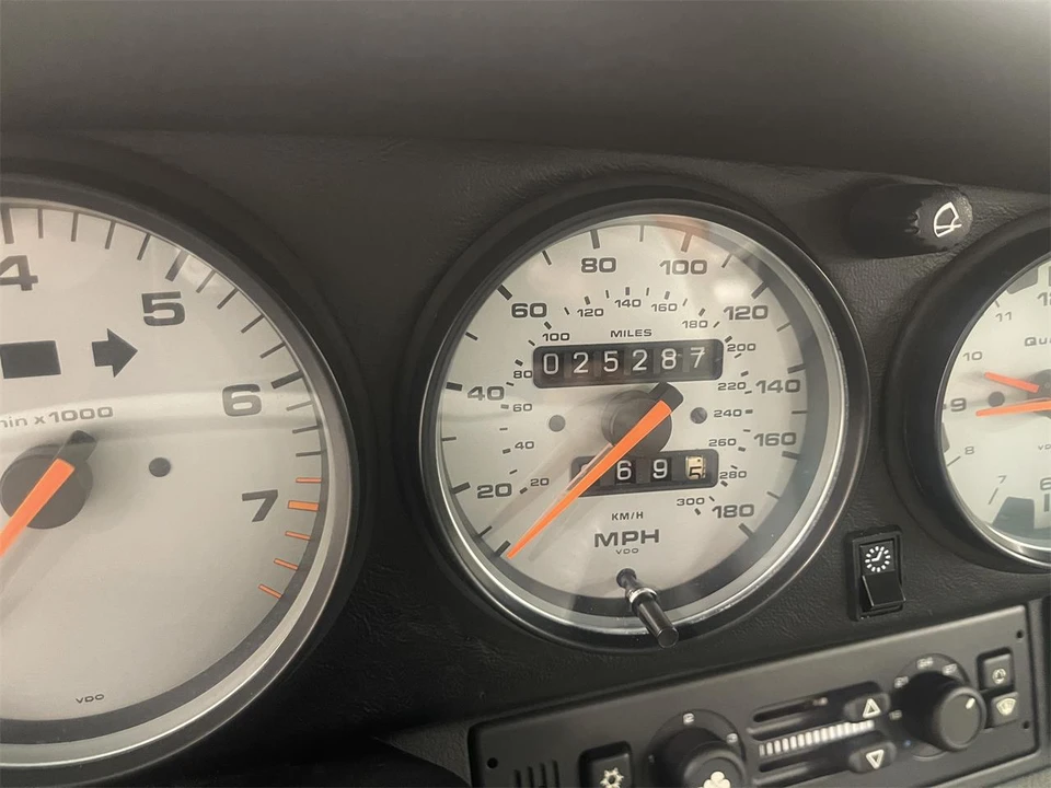 1997 Porsche 993 Carrera - Image 19 of 24