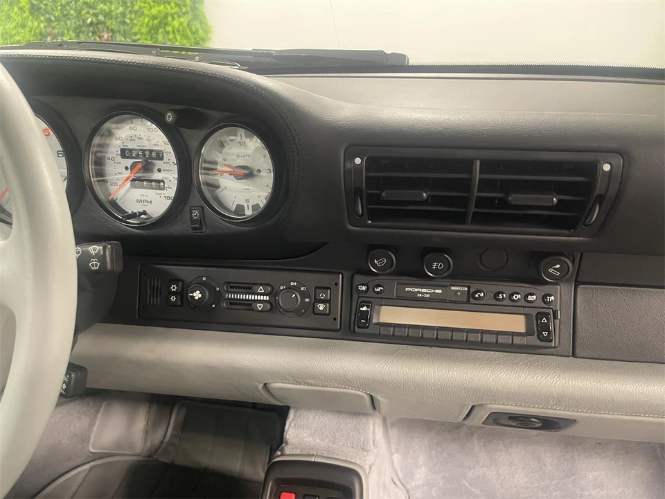 1997 Porsche 993 Carrera - Image 22 of 24