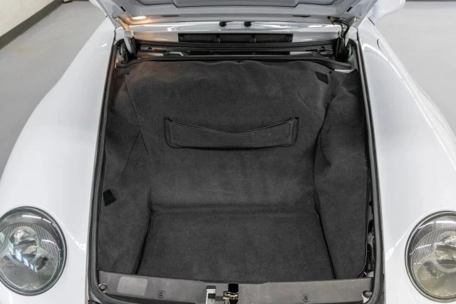 1997 Porsche 993 Carrera - Image 28 of 31