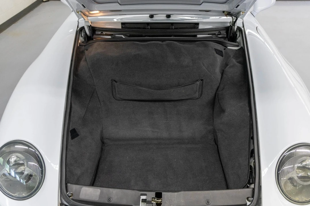 1997 Porsche 993 Carrera - Image 28 of 31