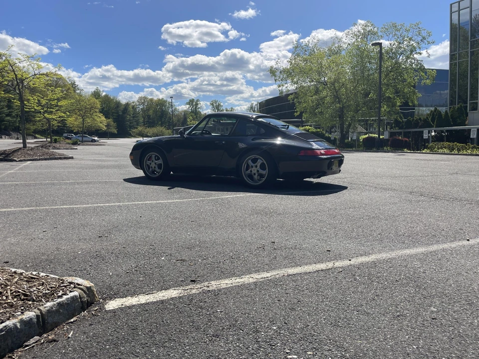 1997 Porsche 993 Carrera - Image 10 of 31