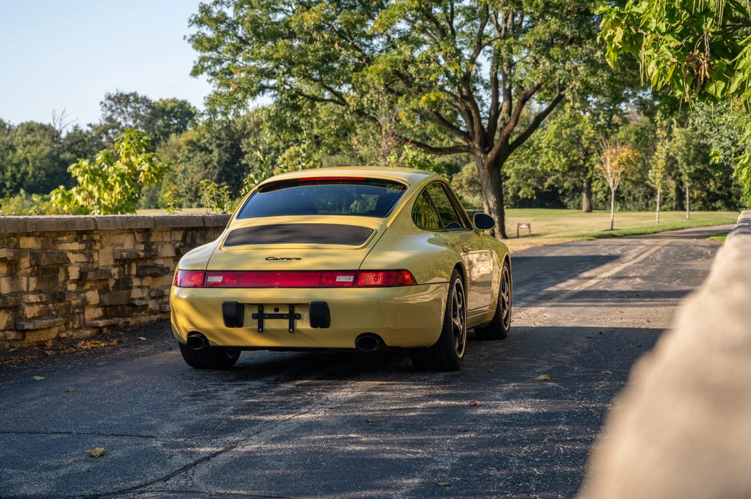 1997 Porsche 993 Carrera - Image 13 of 31