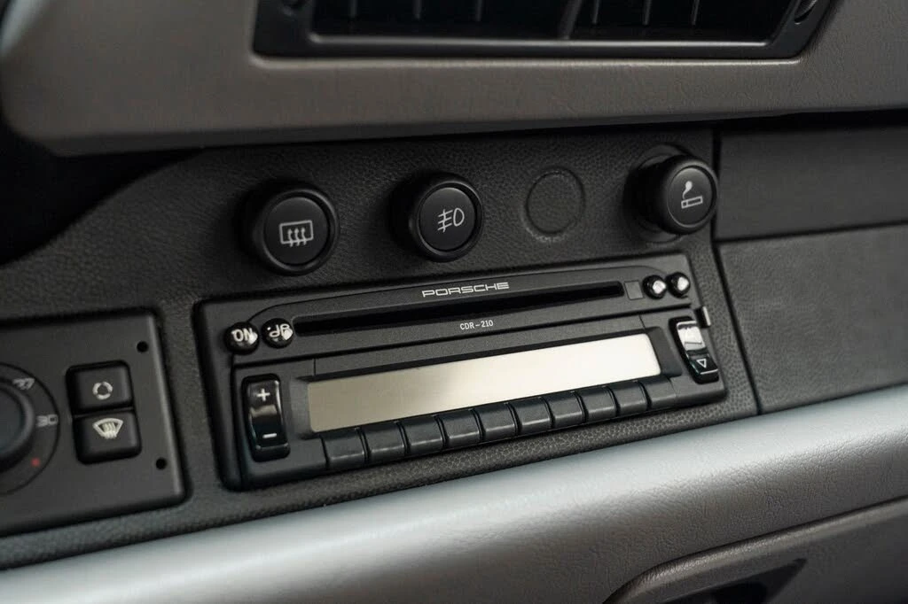 1997 Porsche 993 Carrera - Image 29 of 31