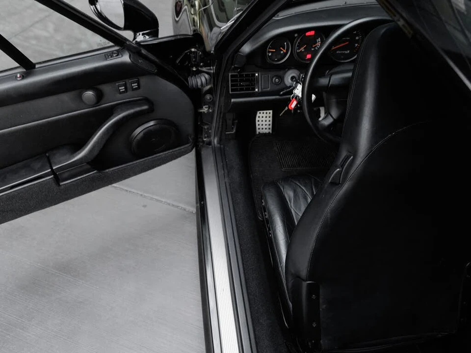 1997 Porsche 993 Carrera - Image 31 of 31