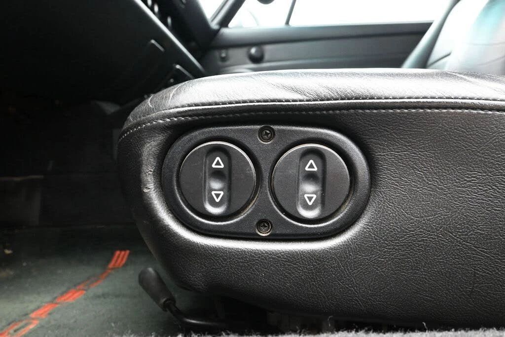1997 Porsche 993 Carrera - Image 13 of 31