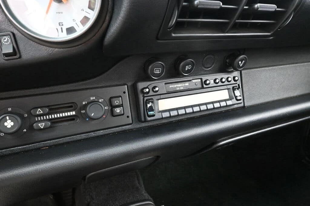 1997 Porsche 993 Carrera - Image 22 of 31