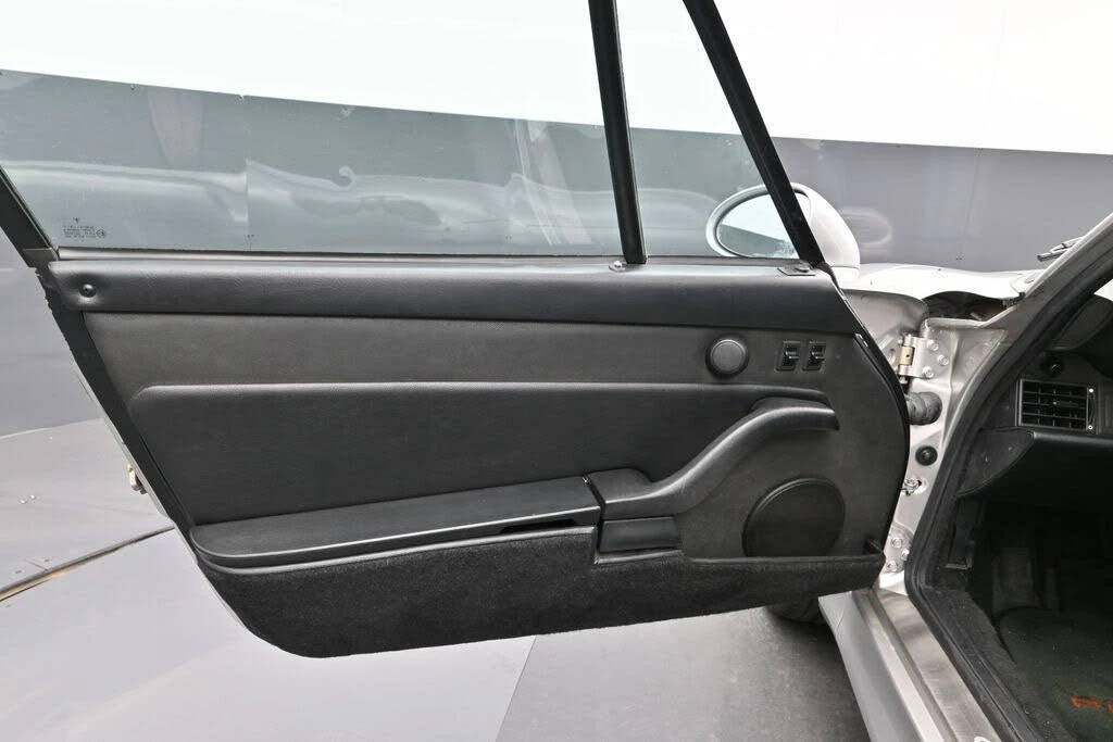 1997 Porsche 993 Carrera - Image 8 of 31