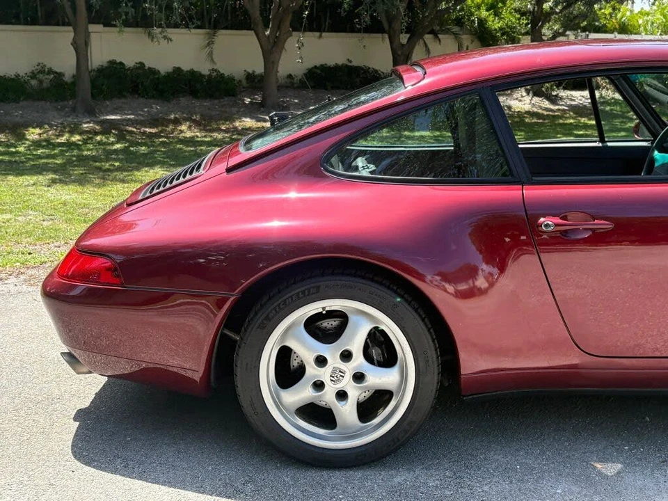 1997 Porsche 993 Carrera - Image 10 of 31