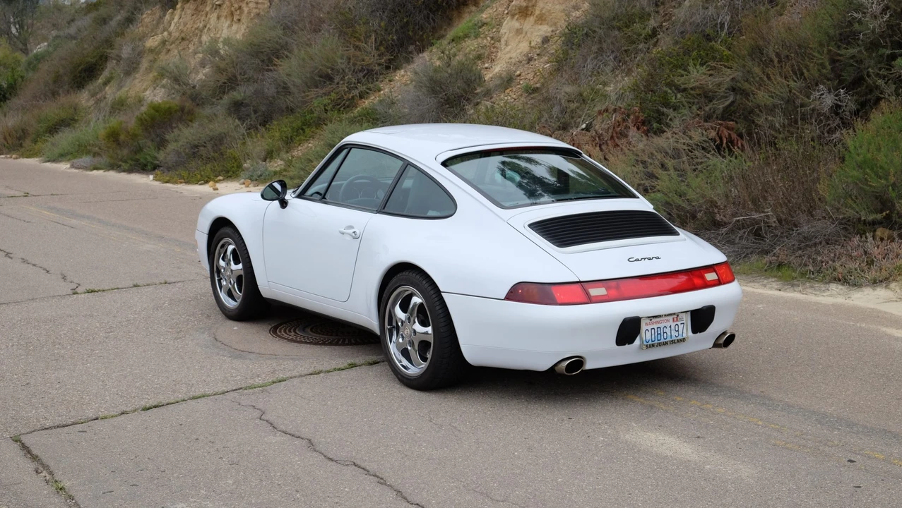 1997 Porsche 993 Carrera - Image 12 of 31