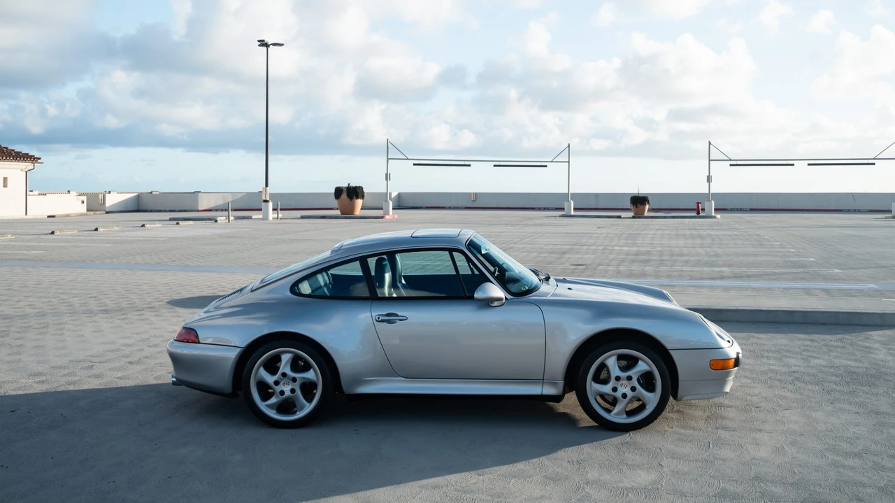 1997 Porsche 993 Carrera S - Image 11 of 31