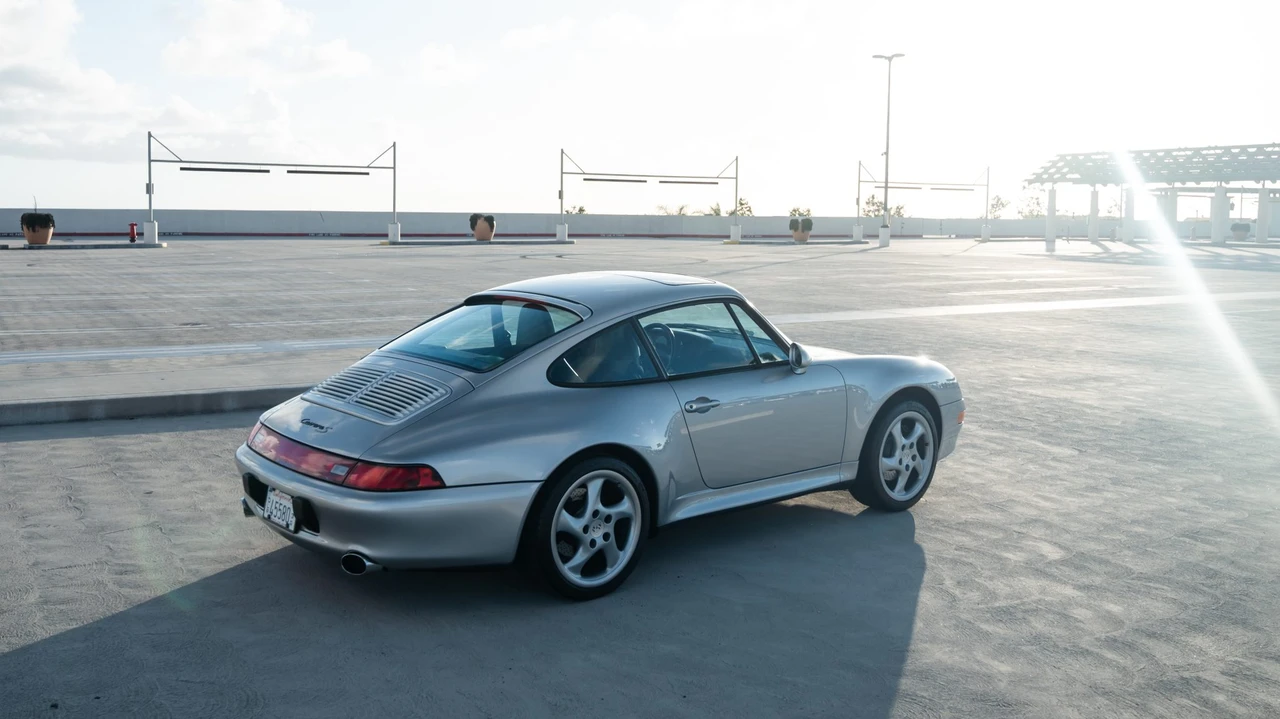 1997 Porsche 993 Carrera S - Image 12 of 31