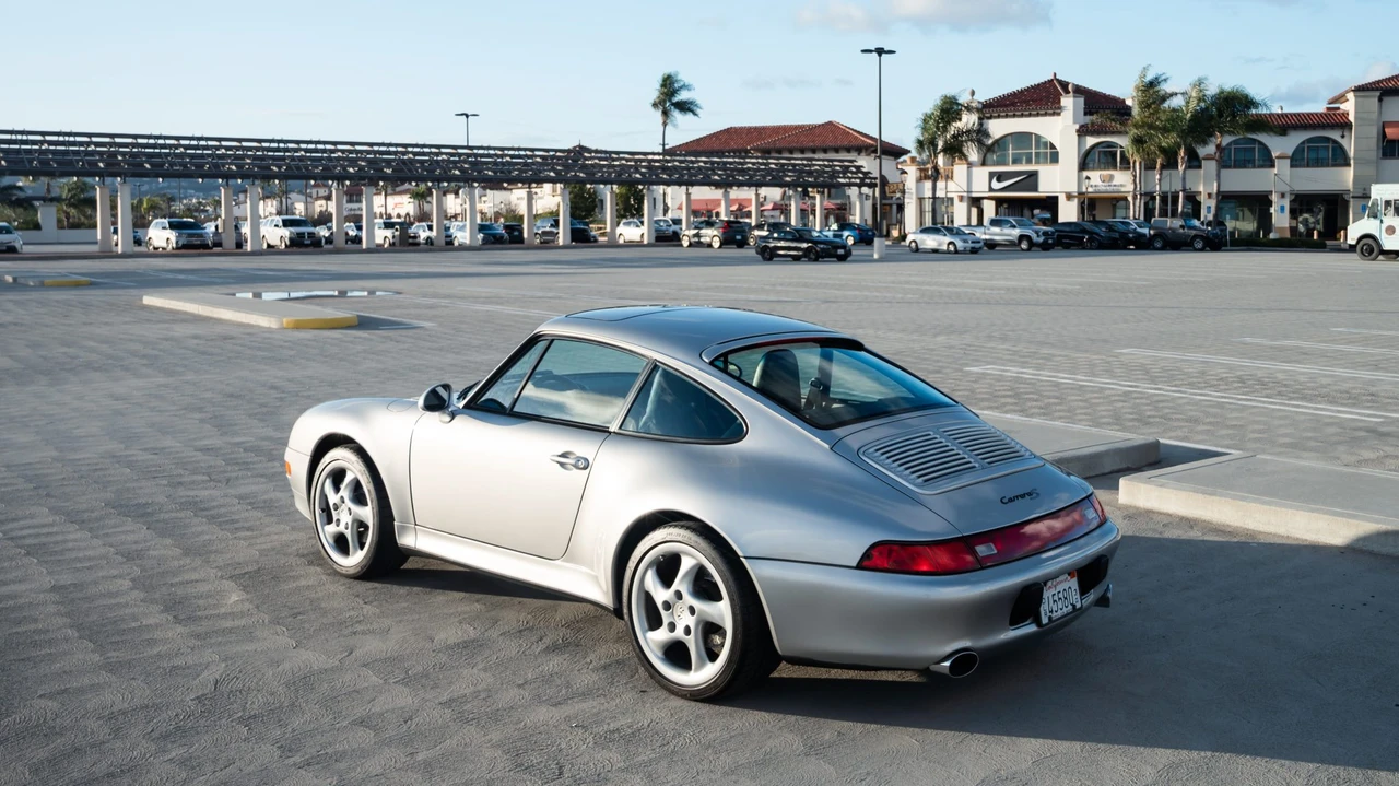 1997 Porsche 993 Carrera S - Image 14 of 31