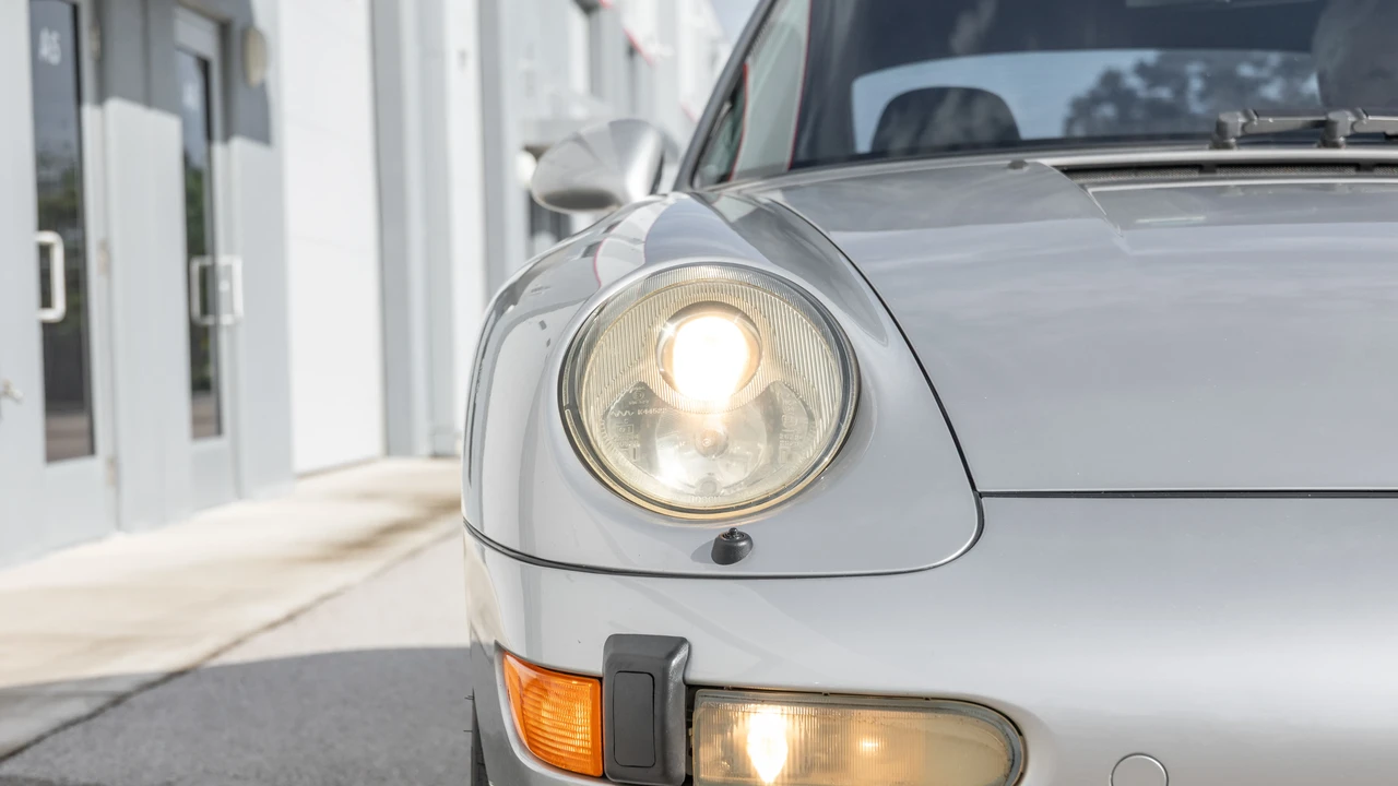 1997 Porsche 993 Carrera S - Image 12 of 31