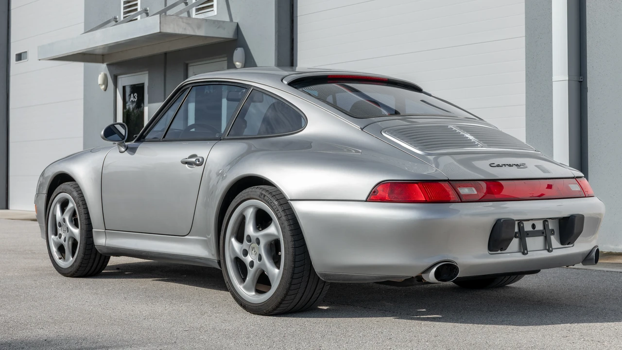1997 Porsche 993 Carrera S - Image 7 of 31