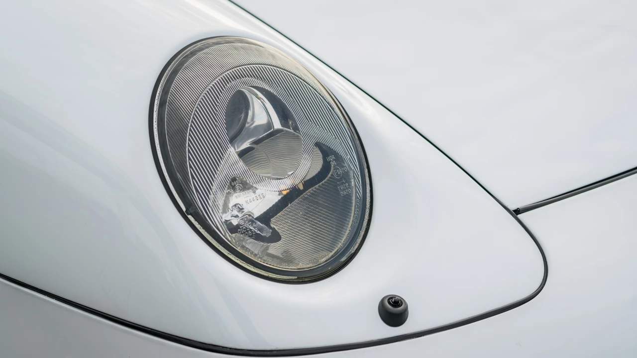 1997 Porsche 993 Carrera - Image 28 of 31