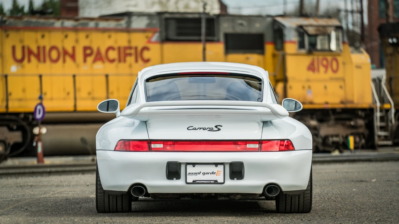 1997 Porsche 993 Carrera - Image 9 of 31