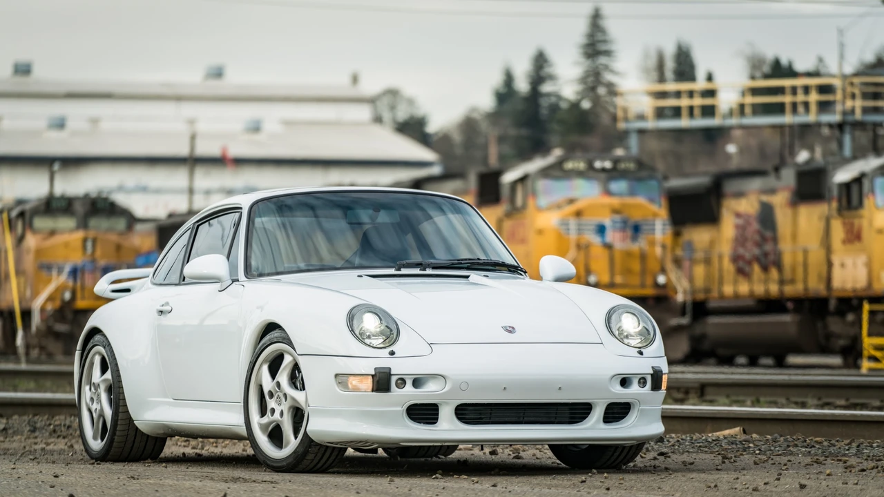1997 Porsche 993 Carrera - Image 13 of 31