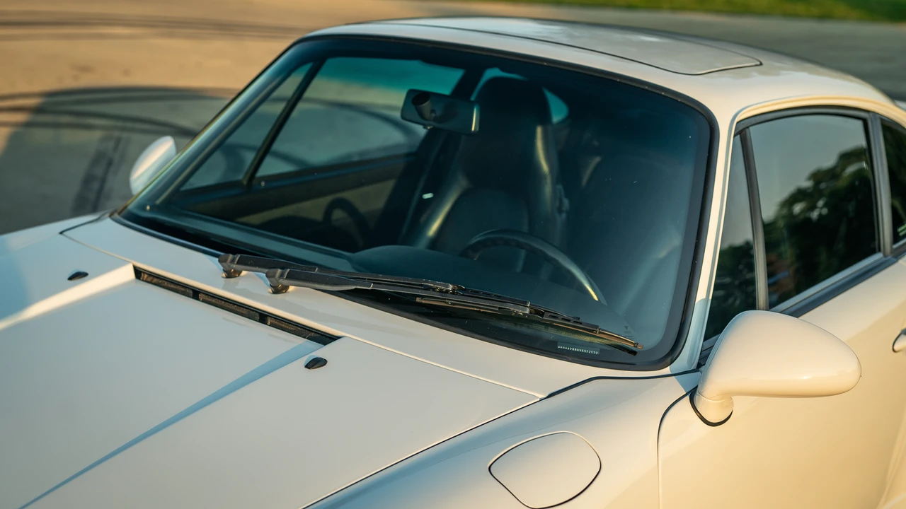 1997 Porsche 993 Carrera - Image 14 of 31